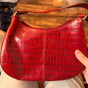 Elegant Red Crocodile-Embossed Women's Bag MAXX NY